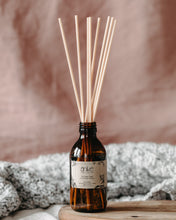 Load image into Gallery viewer, Christmas cheer reed diffuser